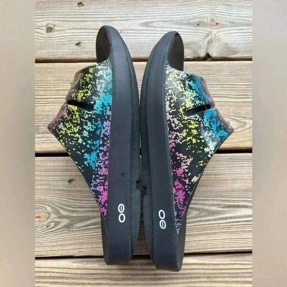 OOFOS OOahh Limited Sandals 80s Comfort Slide Sz W11 M9 - Picture 3 of 8